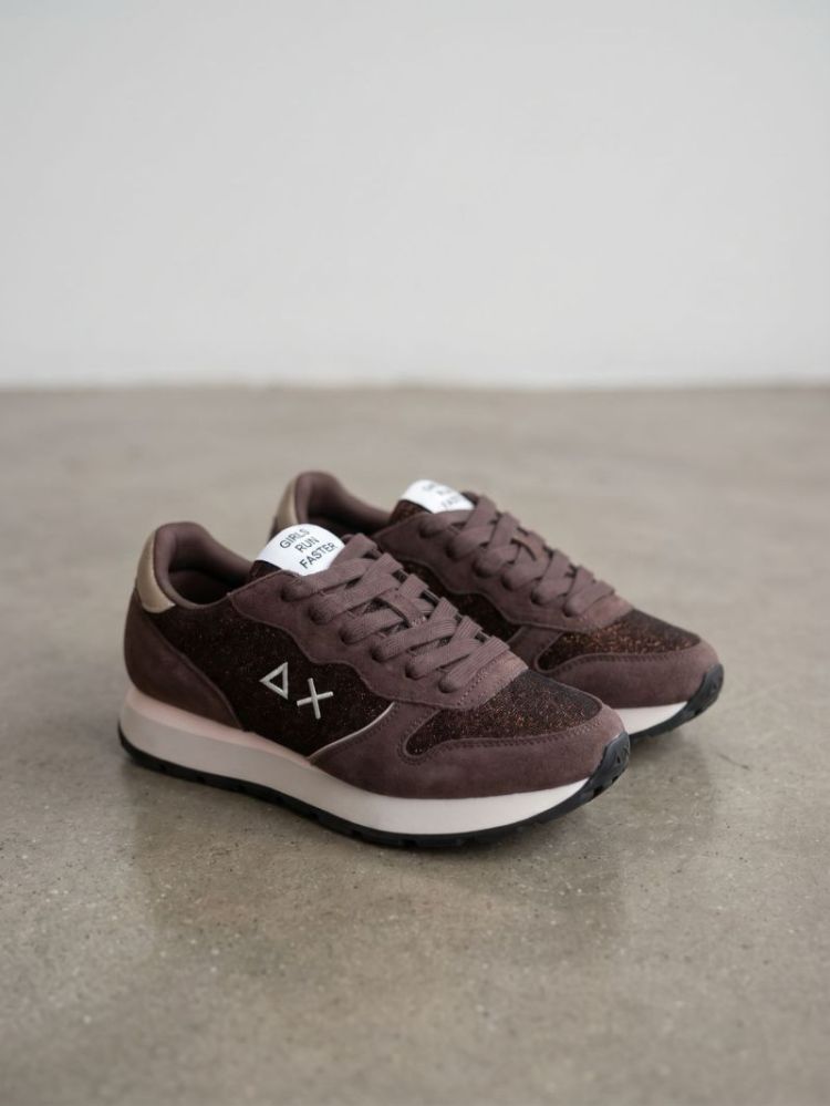  BROWN 08