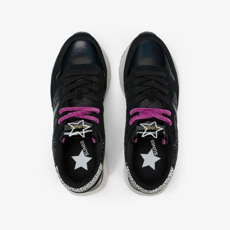  BLACK 11